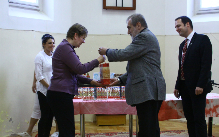 Tegyük szebbé együtt a Szent Rita Gyermekotthon lakóniak karácsonyát!