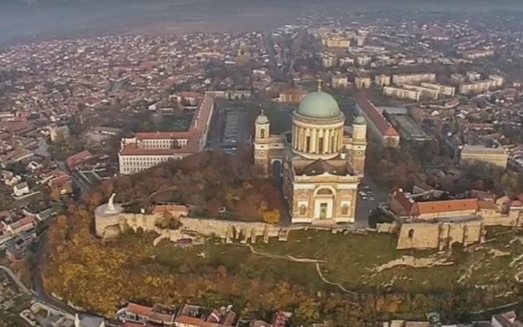 Isten hozta Esztergomban - szép vers és videó az első magyar városról!