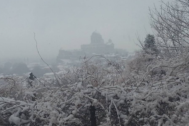 Ilyen gyönyörű a havas kilátás a Babits Emlékházból - FOTÓK