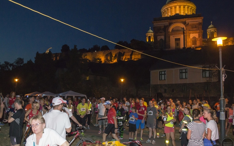 Idén is nagy sikerrel zajlott a leghangulatosabb futóverseny Esztergomban