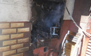 Kétszer is riasztották a tűzoltókat – Kertvárosban ház kapott lángra
