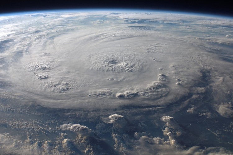 Trópusi viharrá szelídült a Florence, de változatanul veszélyes, több halálos áldozata van 