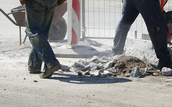 Újabb útfelújítás kezdődött a térségben