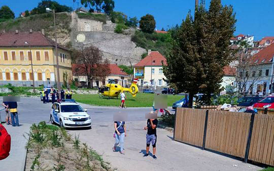 Kisgyereket ütöttek el a fürdőkanyarnál