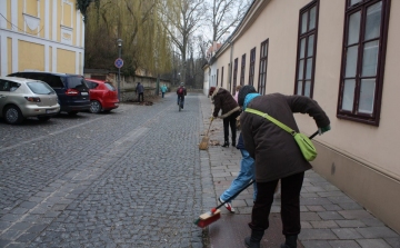 Föld napi Várostakarítás Esztergomban