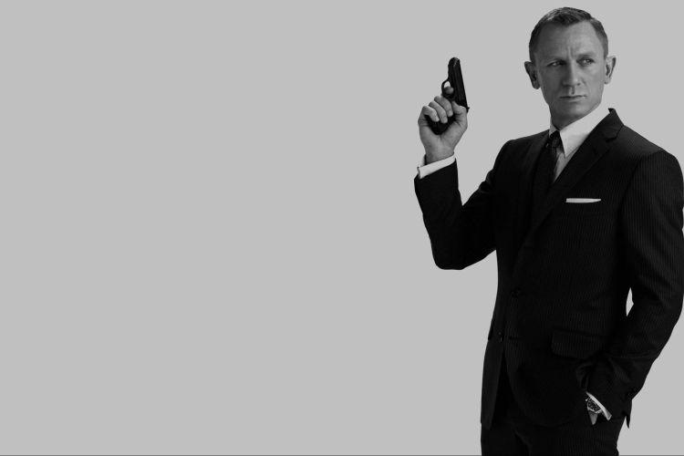 Daniel Craig megerősítette: ismét ő játssza James Bondot
