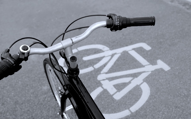 Új bicikliútról tárgyalnak a következő rendkívüli ülésen