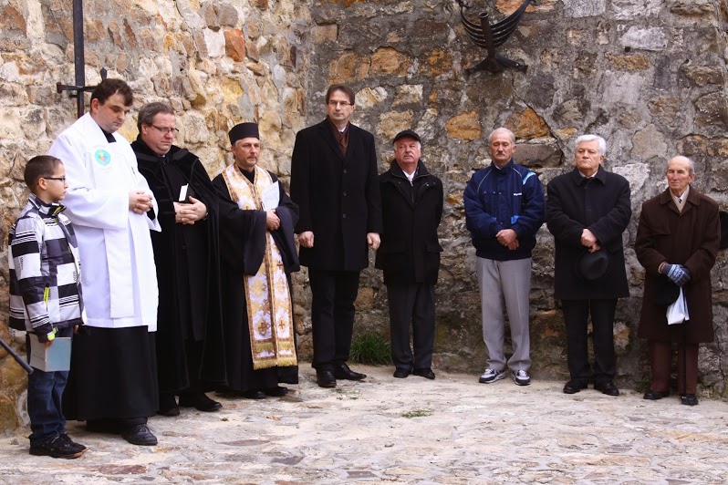 Összetartozás és összefogás - új zászló a Szent Tamás-hegyen Esztergomban- VIDEÓ