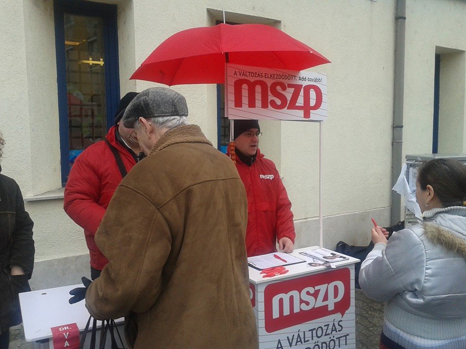 Vadai Ágnes is gyűjtötte Esztergomban a támogatói aláírásokat