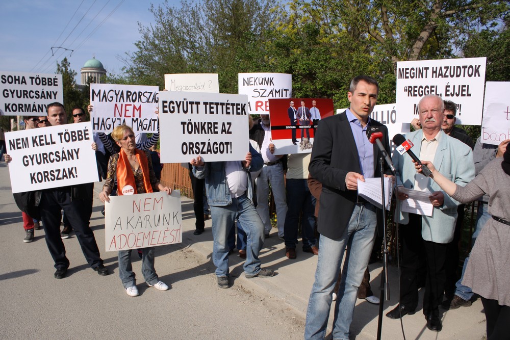 Ellentüntetés várta kampányzárásként Vadai Ágnest Esztergomban