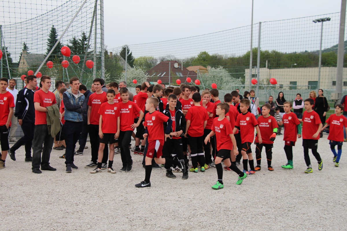 Futballünnep Esztergomban – FC Esztergom pályaátadó