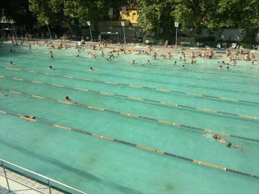 Újra buborék nélkül az esztergomi strand - érdekességek