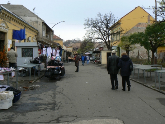 Költözik a piac – rendeződhet a Simor János utca képe?
