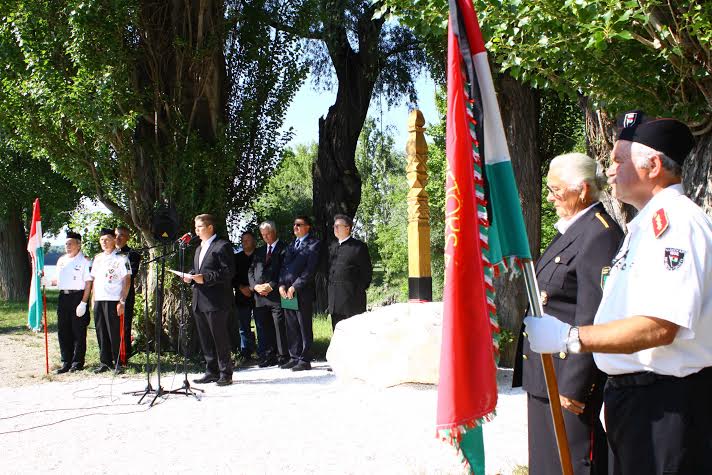 Kopjafát állított az Ezredév Polgári Egyesület Esztergomban