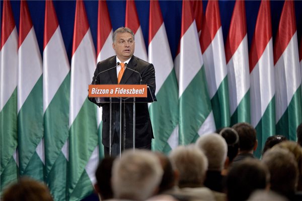 Orbán Viktorral értékelte a választást Romanek Etelka – VIDEÓ