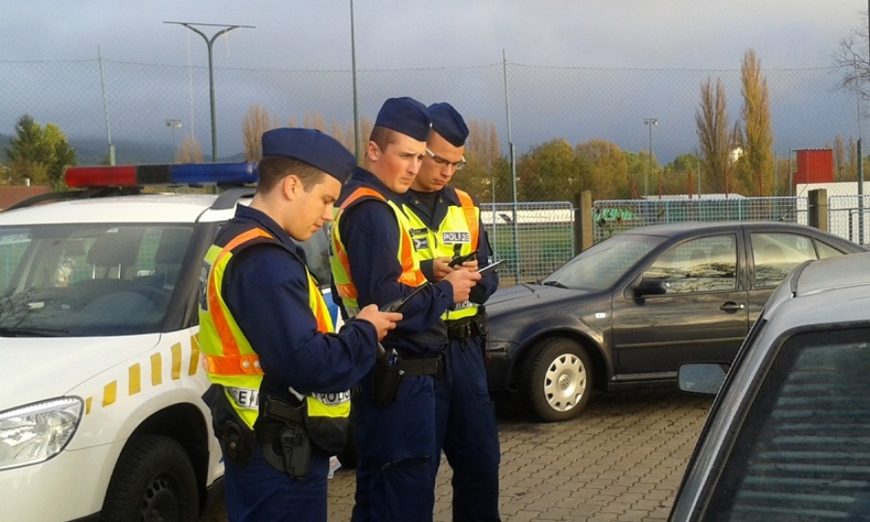 Totális rendőrségi razzia – 38 szabálysértőt ért tetten a rendőrsereg Esztergomban