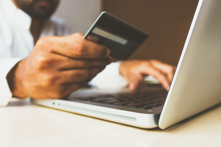 Hogyan működik a legális online szerencsejáték Magyarországon