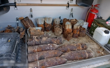 Csaknem 80 különböző robbanószerkezet került elő Budán