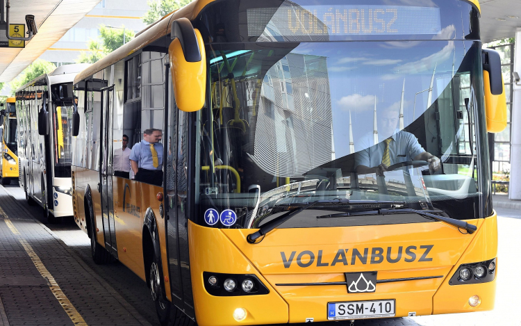 Több mint félezer új autóbusz áll munkába 2022 első felében – Komárom-Esztergom megyébe is jut belőlük