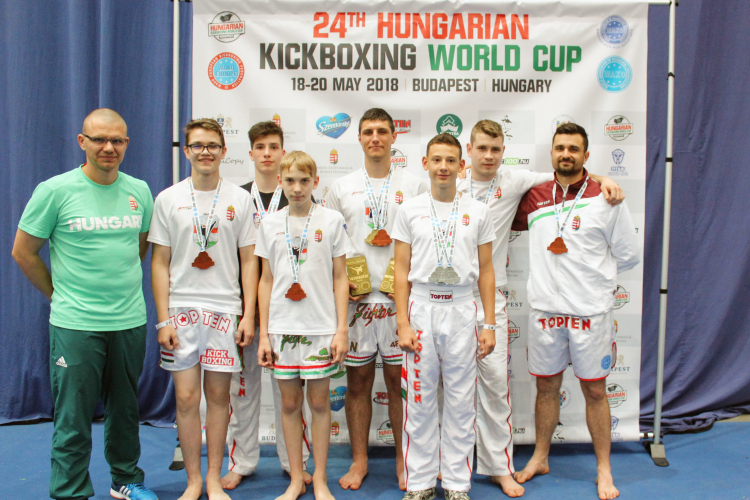 Világkupa-győzelmek és fényes érmek az esztergomi kick-boxosoktól