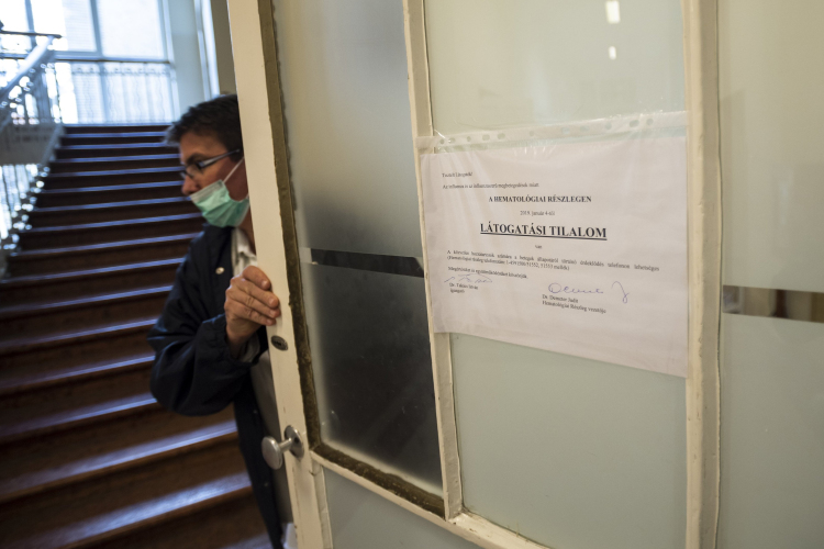 Látogatási tilalmat rendeltek el Esztergomban és Dorogon is