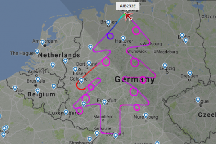 Karácsonyfát rajzolt Németország egére az Airbus