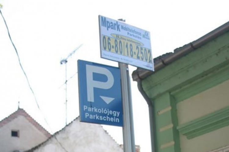 Hétfőtől ismét fizetős a parkolás Esztergomban