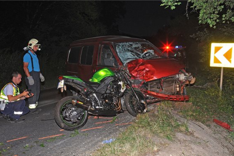 Balesetben meghalt egy motoros Pomáz és Pilisszentkereszt között
