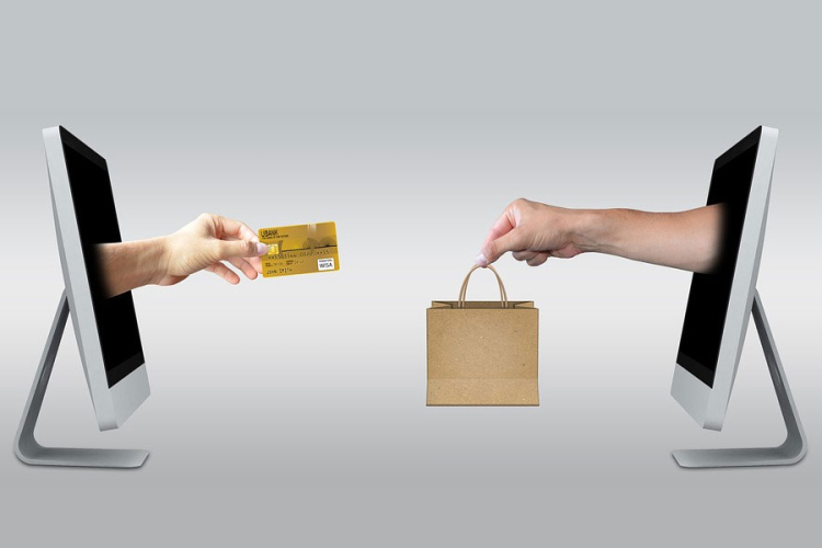 Egyre több magyar vásárol külföldi webáruházból