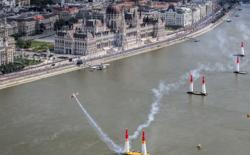 Akár Esztergom is szerepet kaphatna az idei Red Bull Air Race-ben