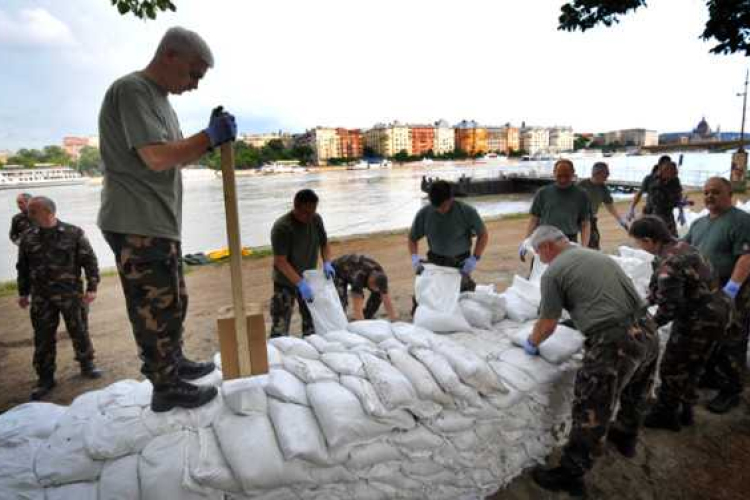 Szalay-Bobrovniczky Kristóf: a Magyar Honvédség felkészült az árvíz elleni védekezésre
