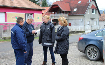 Pilisszentléleken szerencsére kisebbek károk – de csak generátorról van áram