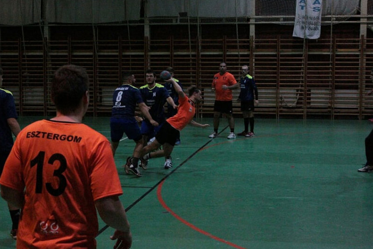 Döntetlen játszottak a listavezető ellen a kézis fiúk – VIDEÓVAL