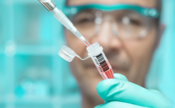 Ebola - Válságos állapotban a Londonban kezelt ápolónő