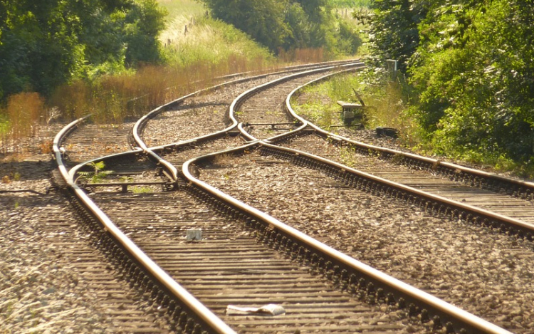 Vonatpótlók járnak két napig Esztergomból Komárom felé