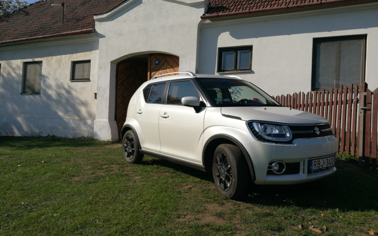 Nem esett messze a fájától - Teszt Suzuki Ignis 1,2 Dualjet AGS