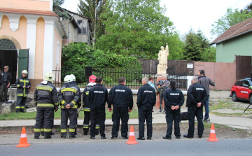 Felavatták Szent Flórián megújult szobrát