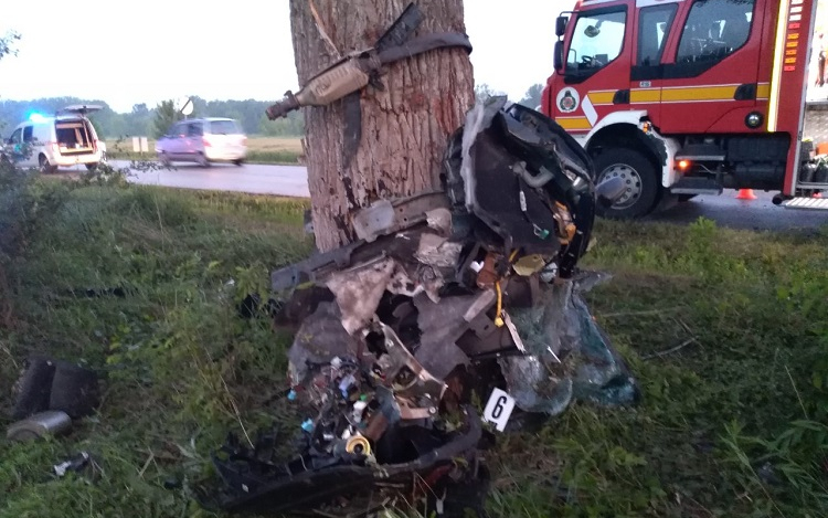 Részletek a ma hajnali tragikus balesetről