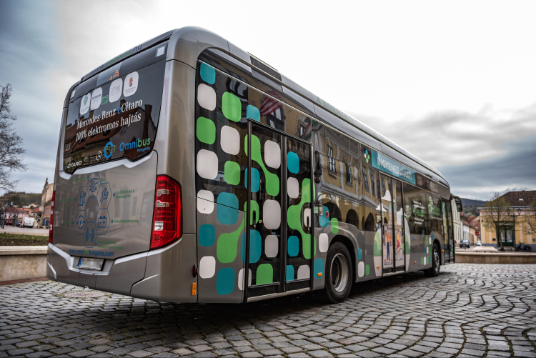 Egy hete állt szolgálatba az esztergomi Zöld Busz