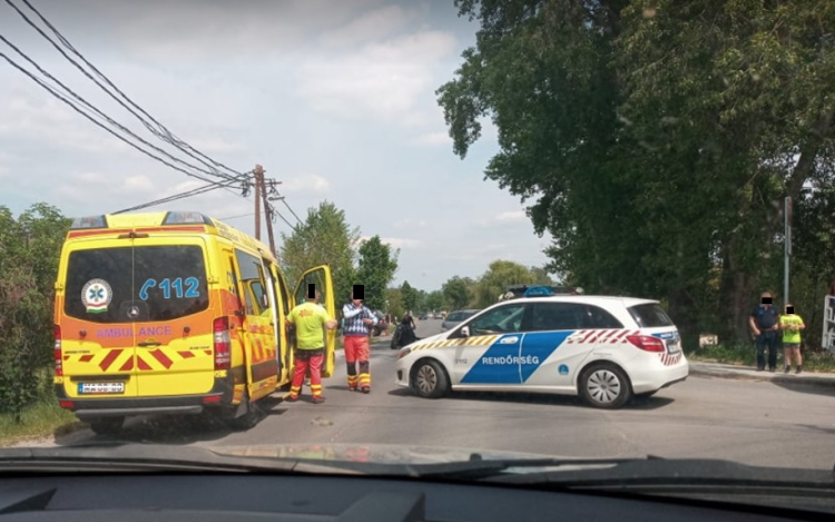 Ismét baleset történt a Csenkei hídnál