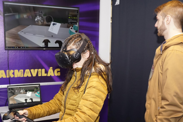 Hagyományos szakmák virtuális térben a Szakmavilág roadshow-n