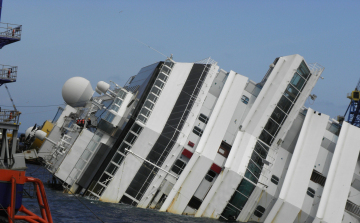 Ma tíz éve futott zátonyra a Costa Concordia