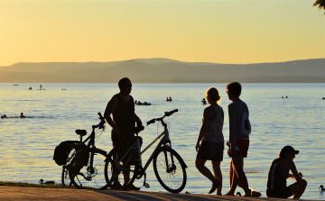 A Balaton drágább, a főváros olcsóbb lehet az idei nyáron