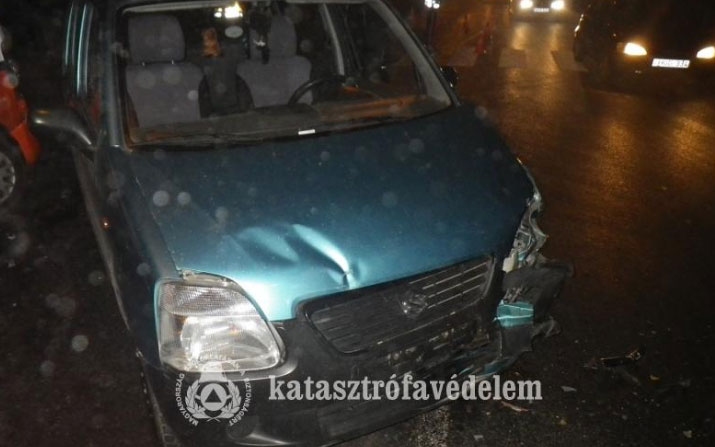 Újabb baleset a térségben – két autó ütközött