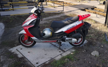 Vasúti átjáróban történt motoros baleset Dorogon