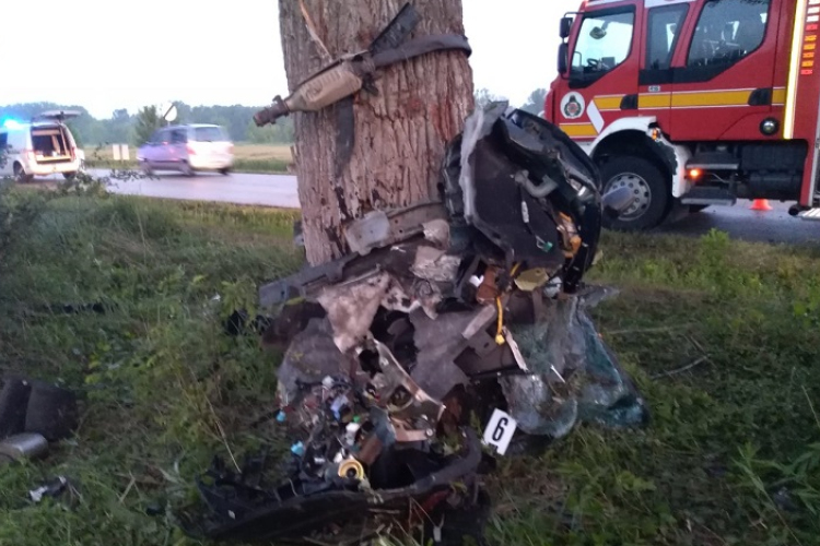 Részletek a ma hajnali tragikus balesetről