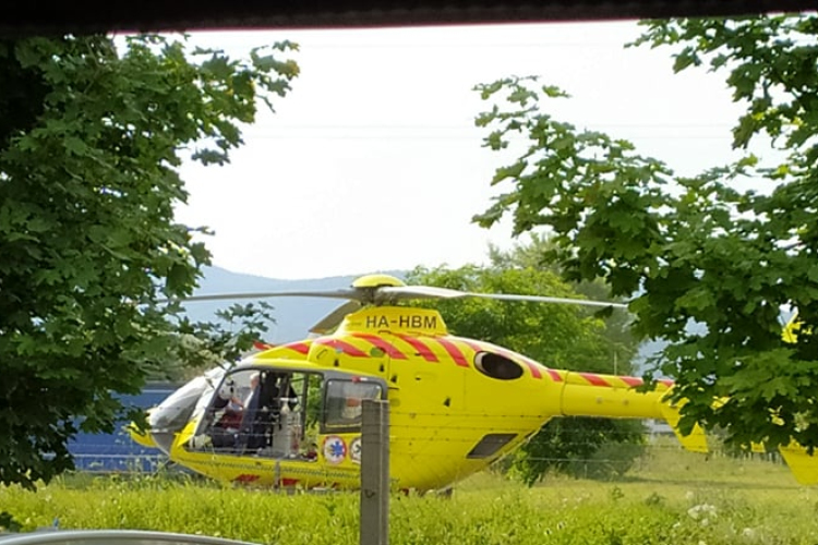 Kamion és motoros ütközött Esztergomban