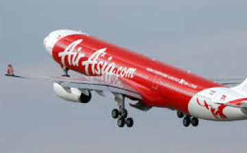 Újraindítják a kutatást a lezuhant AirAsia-gép után