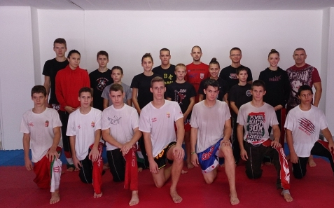 Döntőben bunyósaink! Helyzetjelentés a kick-box Eb-ről!