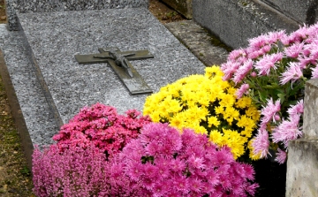 Elfogadta a kormány a szociális temetkezésről szóló határozatot